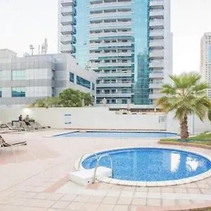 Luxury In Marina Apartment